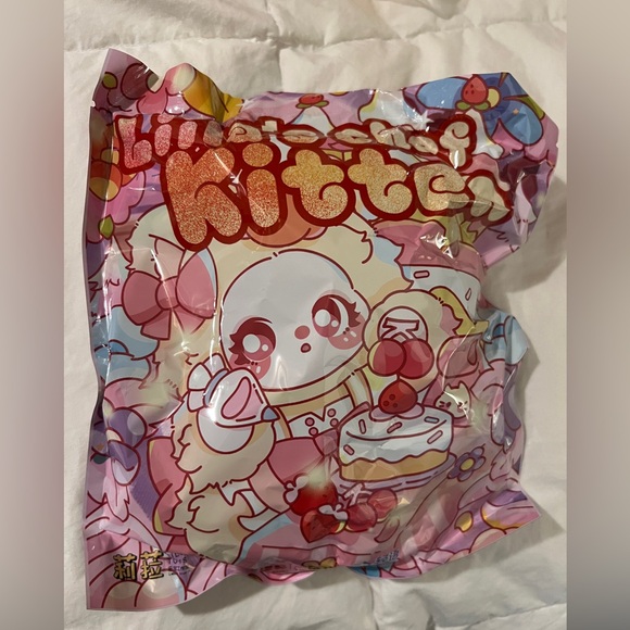 Liila’s Chef Kitten Plush - Confirmed - Picture 6 of 9